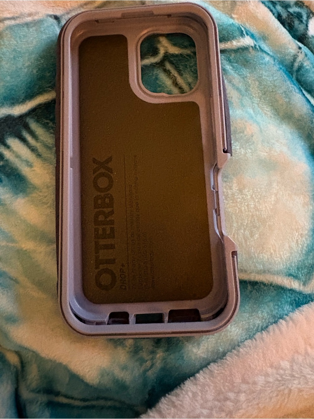 OtterBox Defender iPhone 16 case